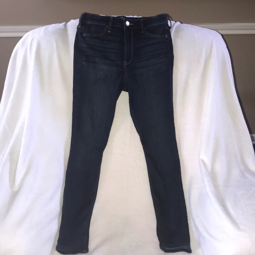 Hollister High Rise Jean Legging. Size 7s